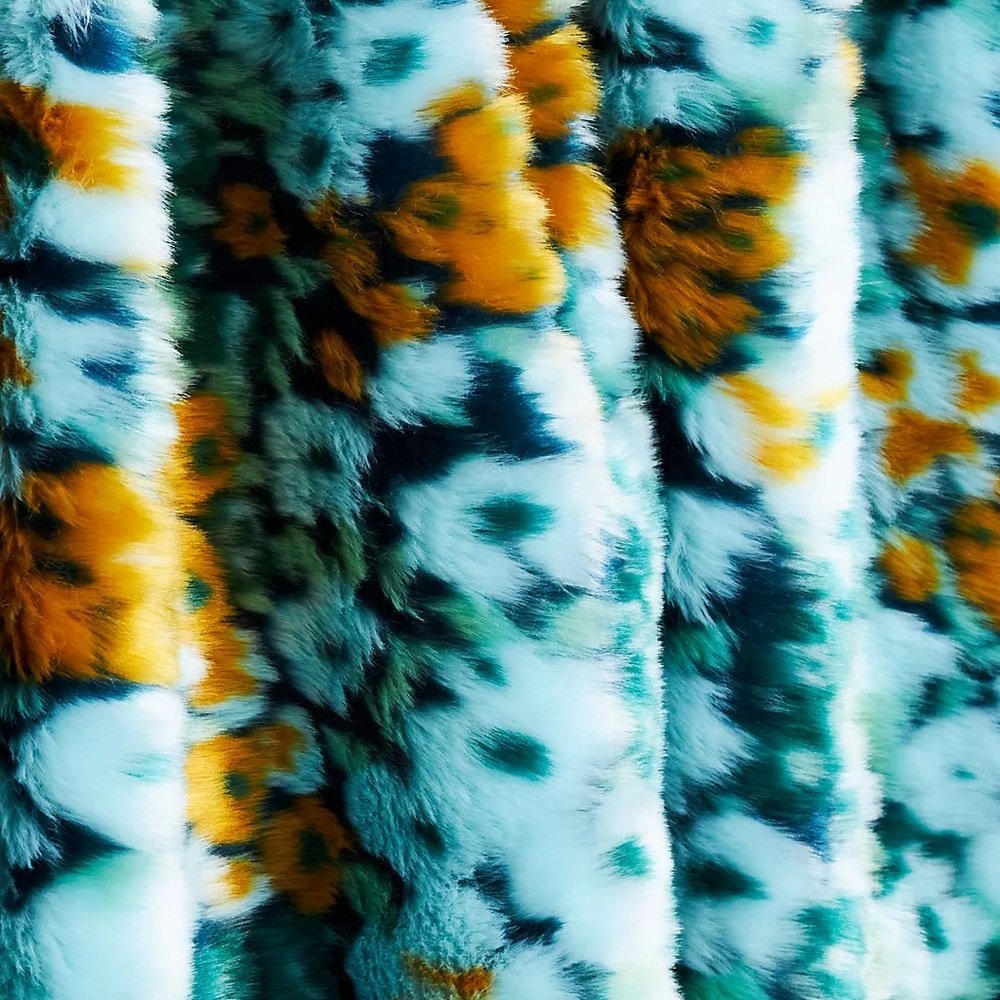 Anthropologie Floral Faux Fur Throw - Picture 2 of 7
